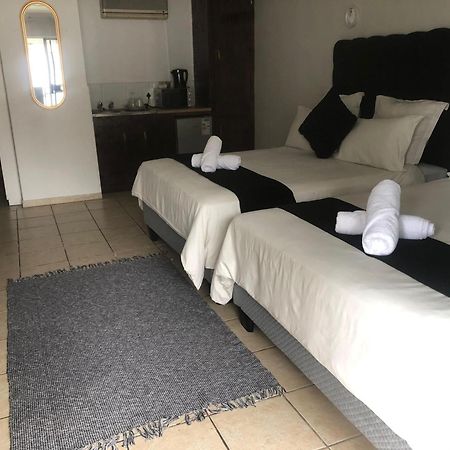 Jnc Lodge Richards Bay Exterior foto